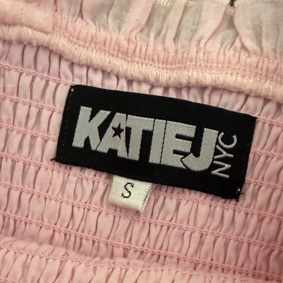 Katie J NYC Pink Smocked Ruffled Dress sz Small - Picture 2 of 4